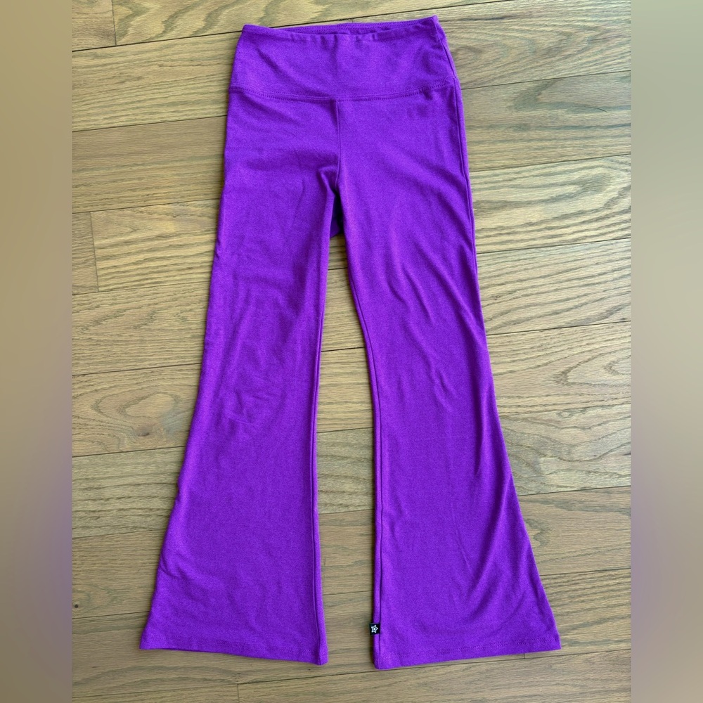 Pixielane girls flare cotton leggings- Size 8. Great condition!